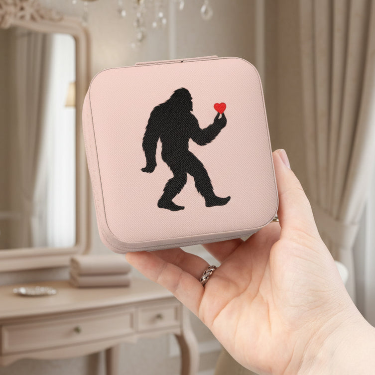 Gentle Giant – Valentine’s Jewelry Case