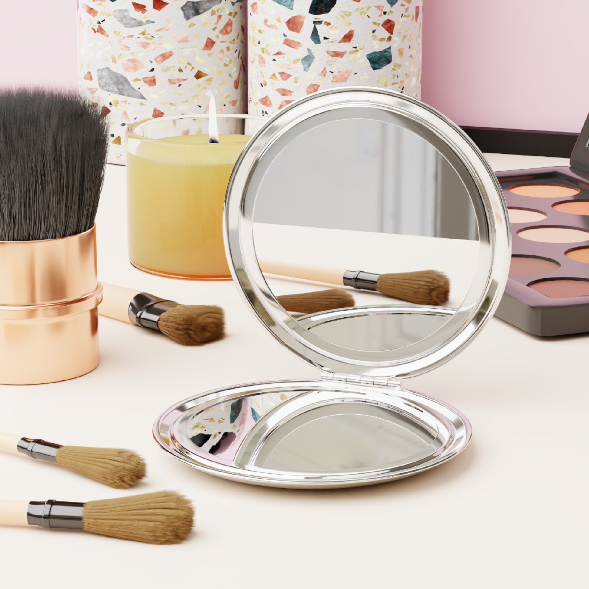 Gentle Giant – Valentine’s Pocket Mirror