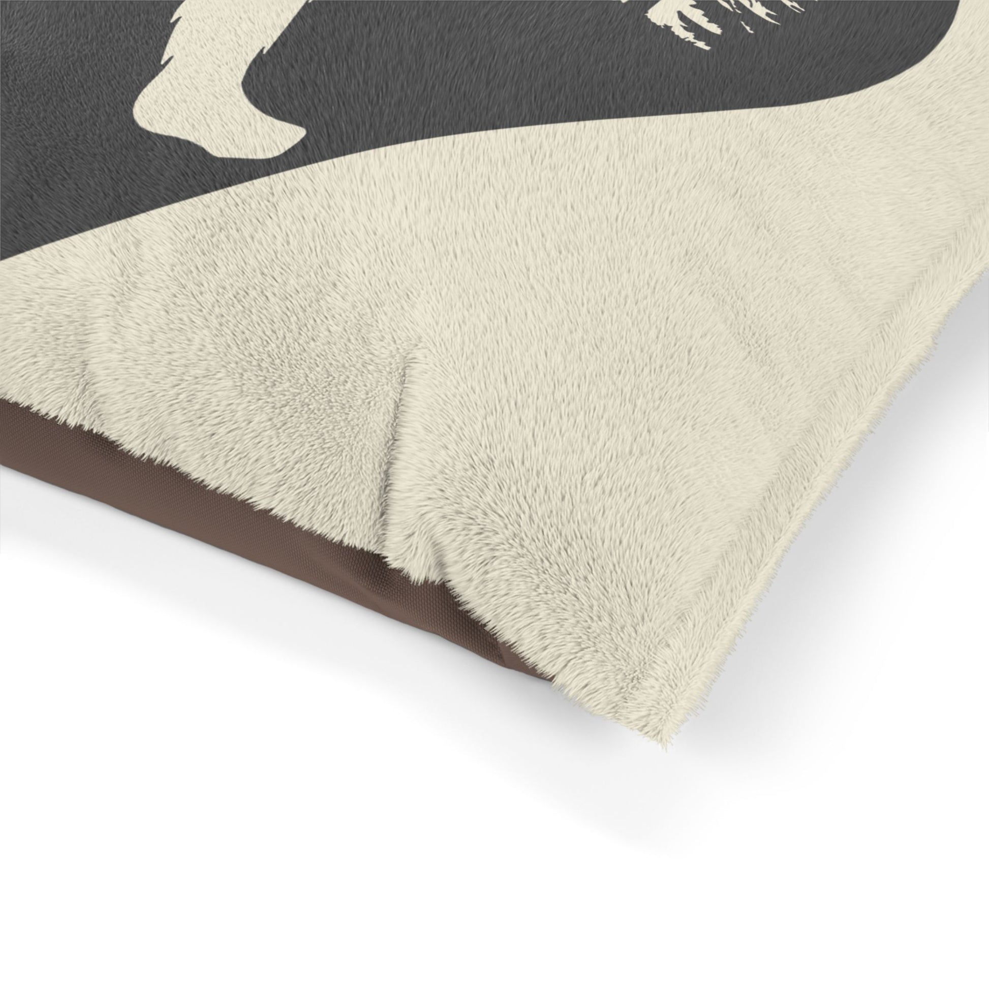 Dark Heart of the Wild – Cozy Companion Pet Bed