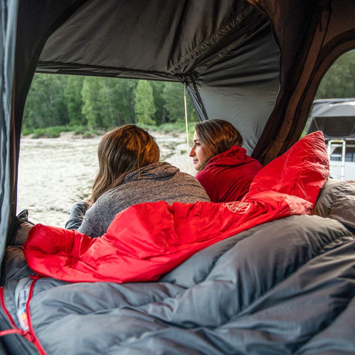 iKamper Blue Dot Voyager Duo Rooftop Tent (Affiliate)